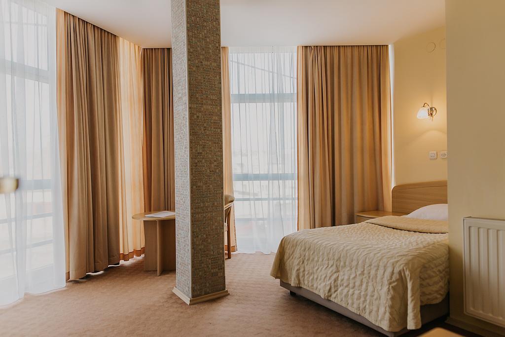 Hotel Silver Osijek Quarto foto